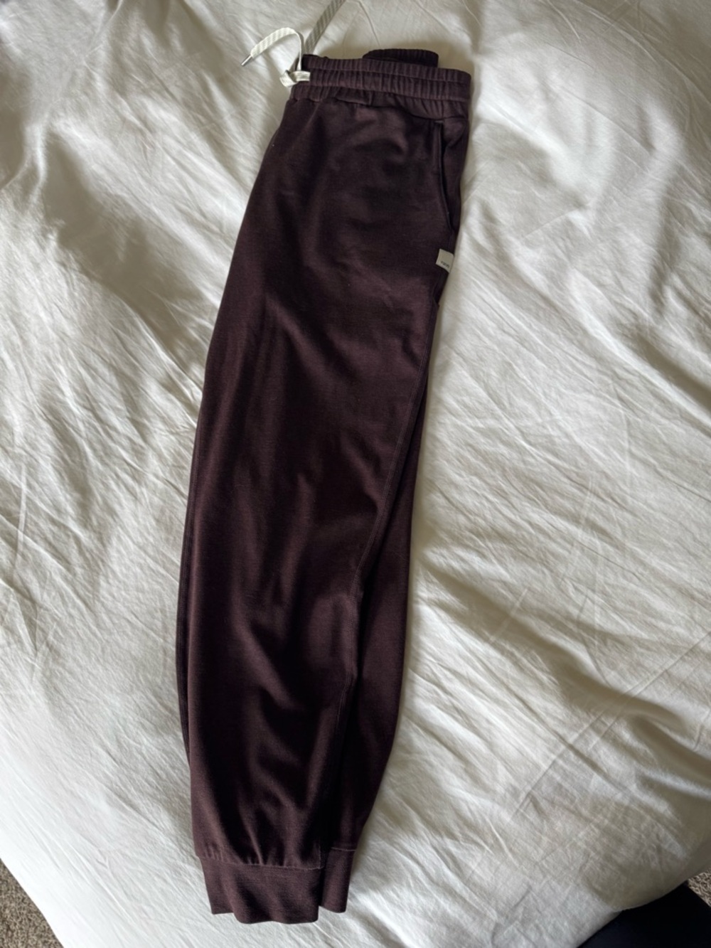 Vuori Matching Set 🤎
Joggers + Zip-Up Hoodie - Picture 5 of 5